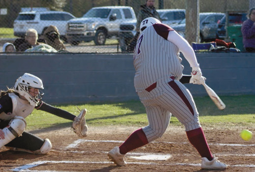 Lady Dogs win opener over Welsh in thrilling fashion