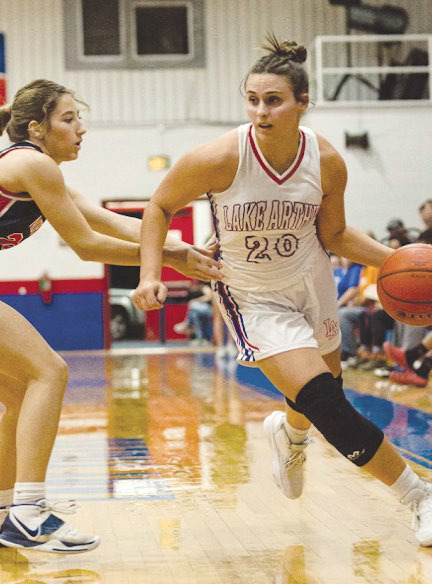 Sketoe's 31 guides LA to 62-44 win over Oberlin