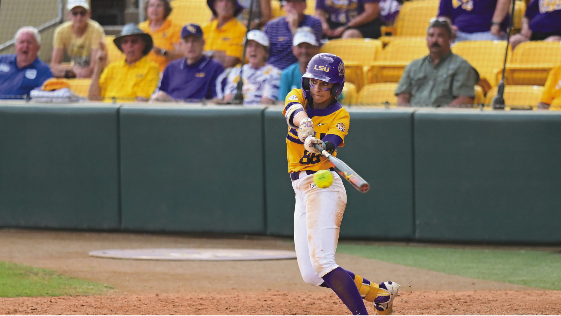 No. 11 LSU falls in Baton Rouge Regional to UL-Lafayette