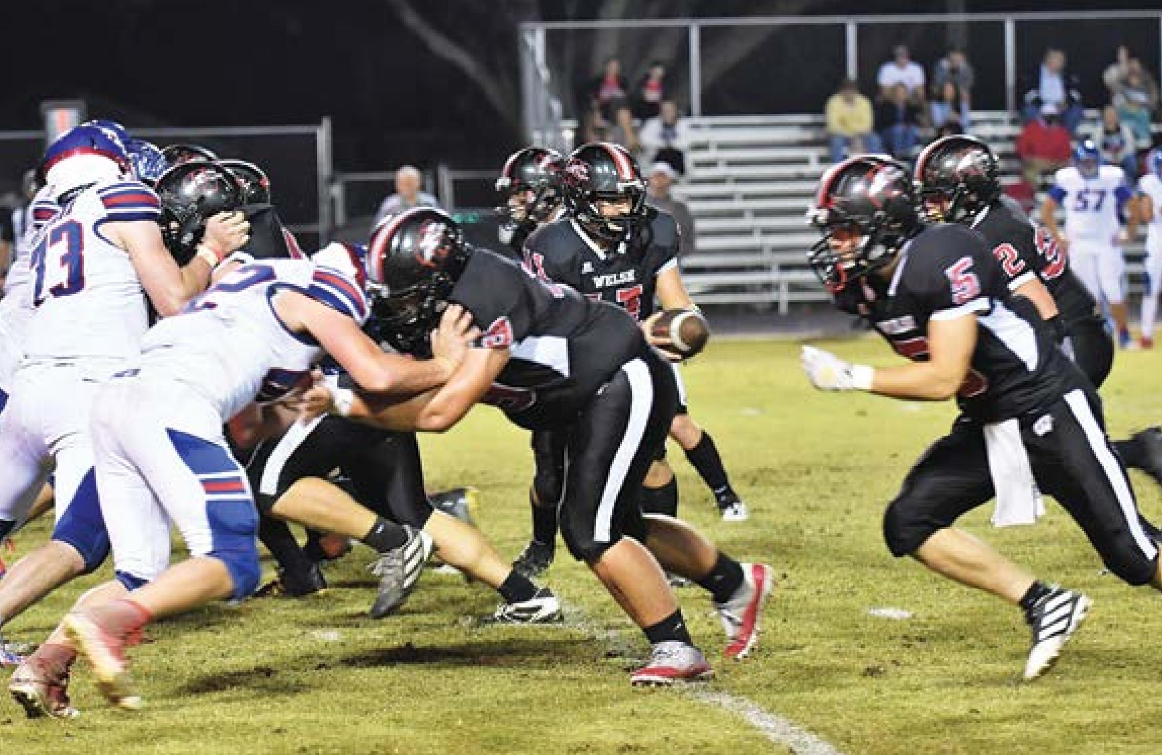 Jennings, Welsh hear names called in playoffs