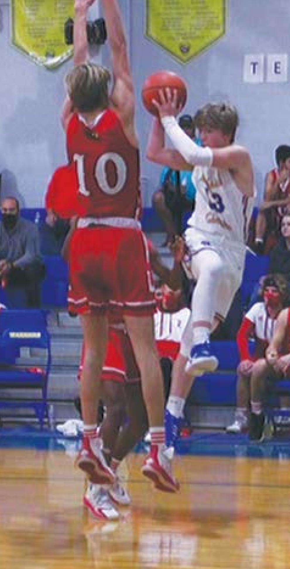 Cardinals blow out NCS 74-45
