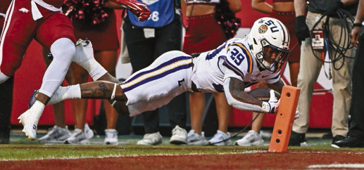 No. 8 LSU beats Arkansas 34-10 behind Durham's three touchdowns, Ramos' four field goals