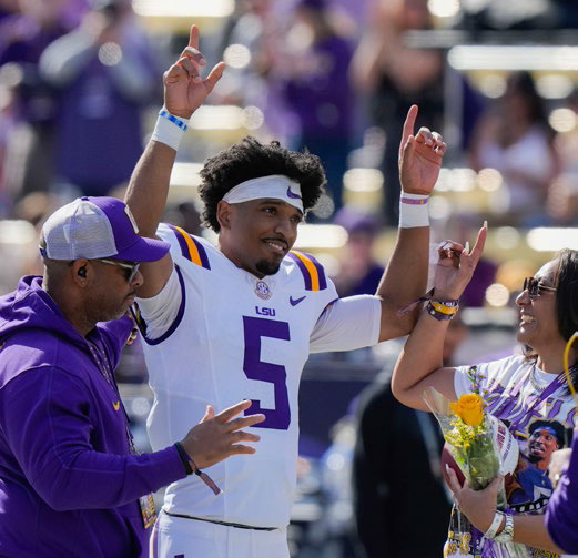 AP names LSU’s Daniels unanimous SEC offensive player of year; Watson named top defensive player