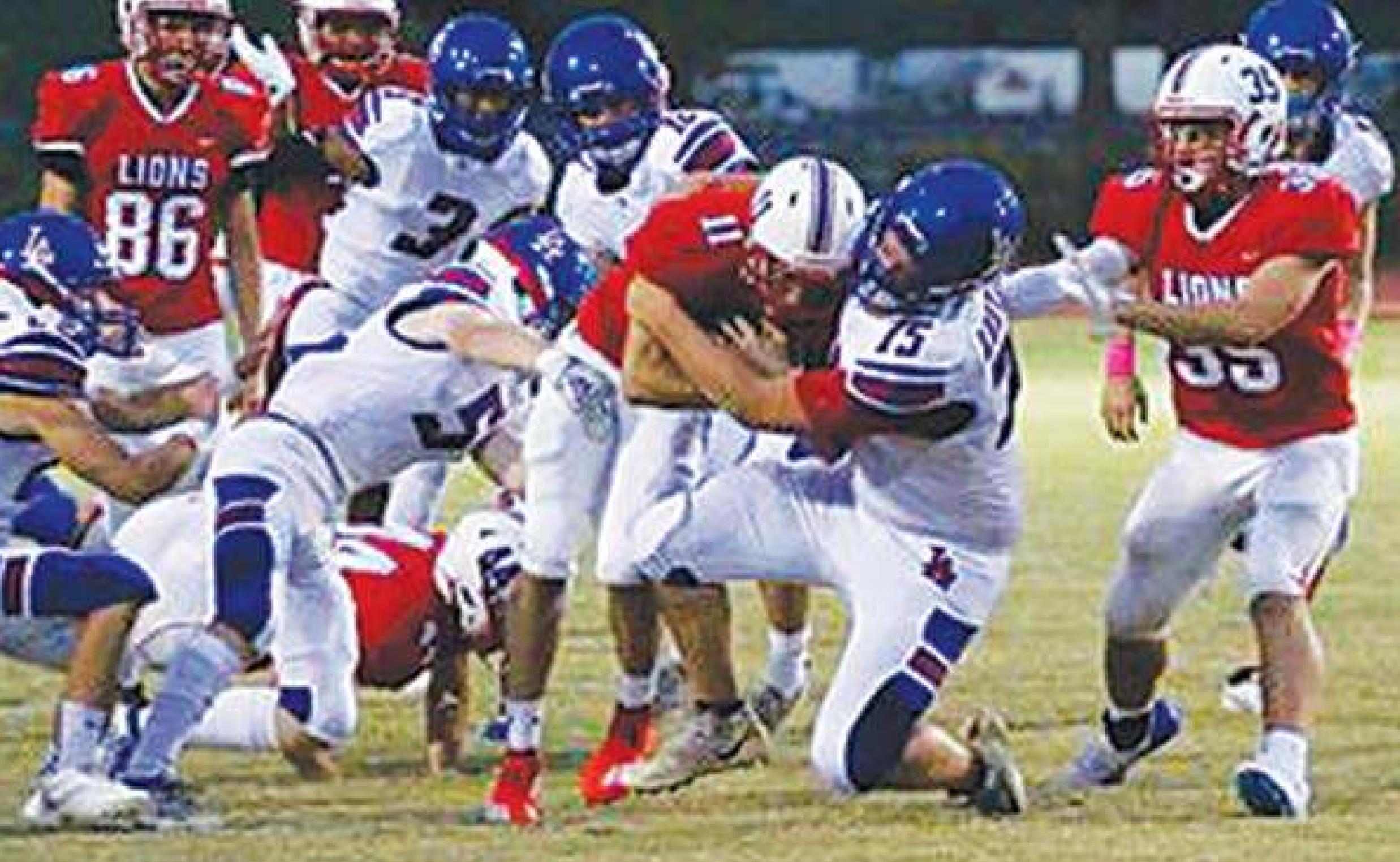 DAVIS EARNS FIRST LA WIN OVER VINTON