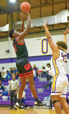 Hounds pummel Kinder, 52-21