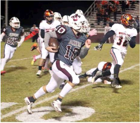 Big plays lift Bulldogs over Westlake