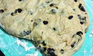 HOT C ROSS BUNS