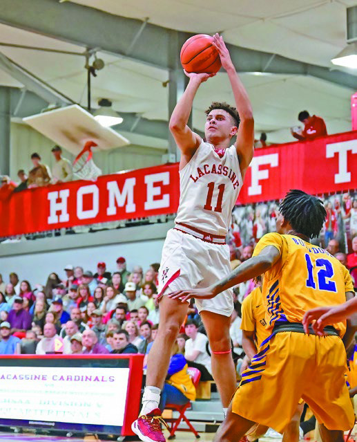 Lacassine falls to Bulldogs in quarters