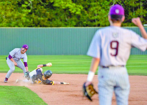 Diamond Dogs take on Battlin