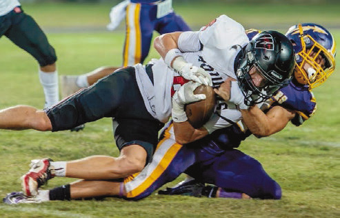 Hounds hang on for 36-28 victory over Oakdale