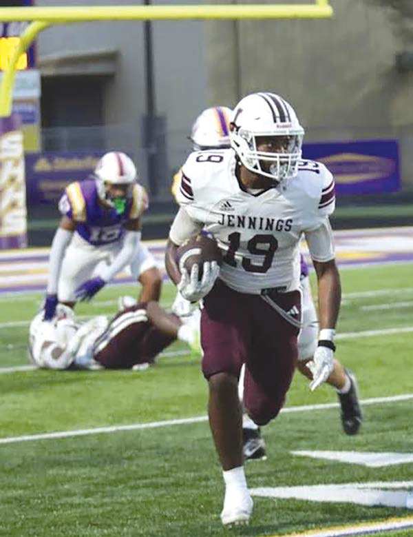 Iowa slugs way past Jennings, 38-22