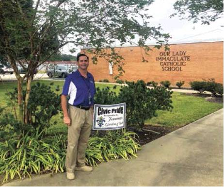 November Gardens Applauded