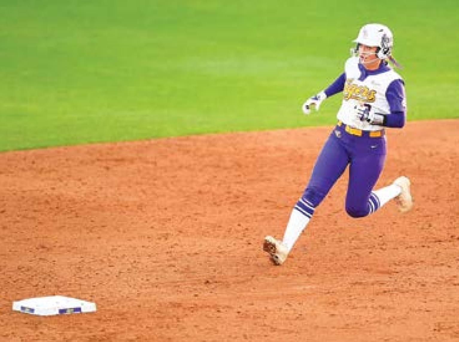 LSU explodes offense in run-rule of South Alabama