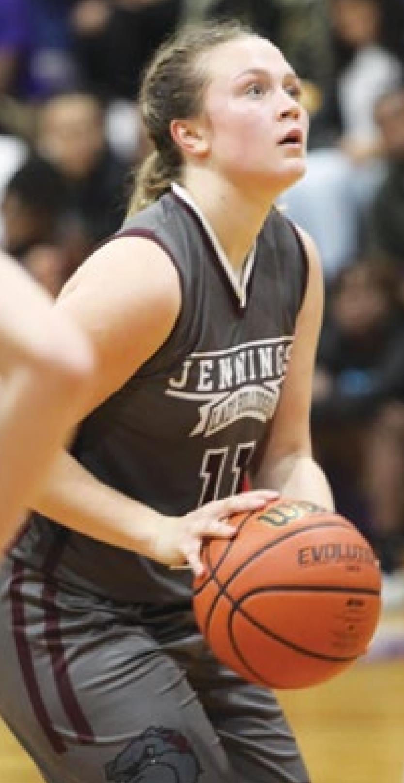 Jennings runs past Lady Jackets, 57-36