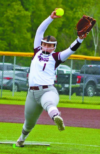 Lady Dogs hammer Breaux Bridge, 14-4