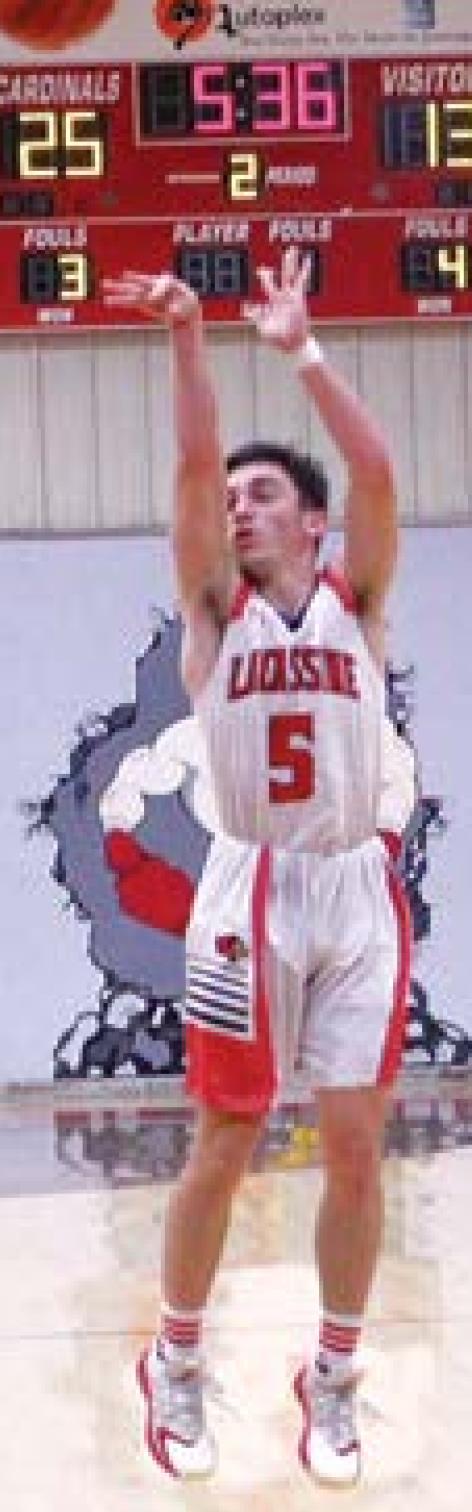 Fourth-quarter rally hands Cardinals 64-62 win over Welsh
