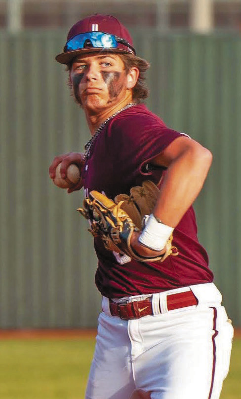 Guidry’s complete game lifts Dogs to win over HCA