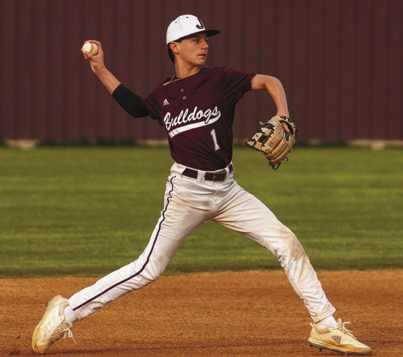 Bulldogs thrash LCCP, 13-0 in league contest
