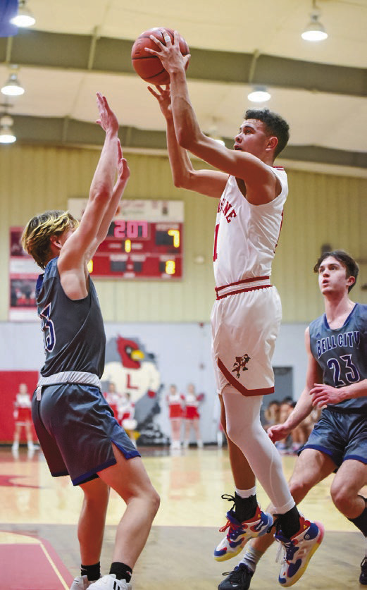 No. 2 Cardinals roll through Bell City, 82-40