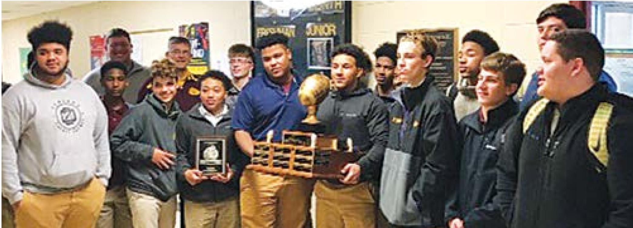 EHS Football squad claims Sportsmanship Award from LCAFOA