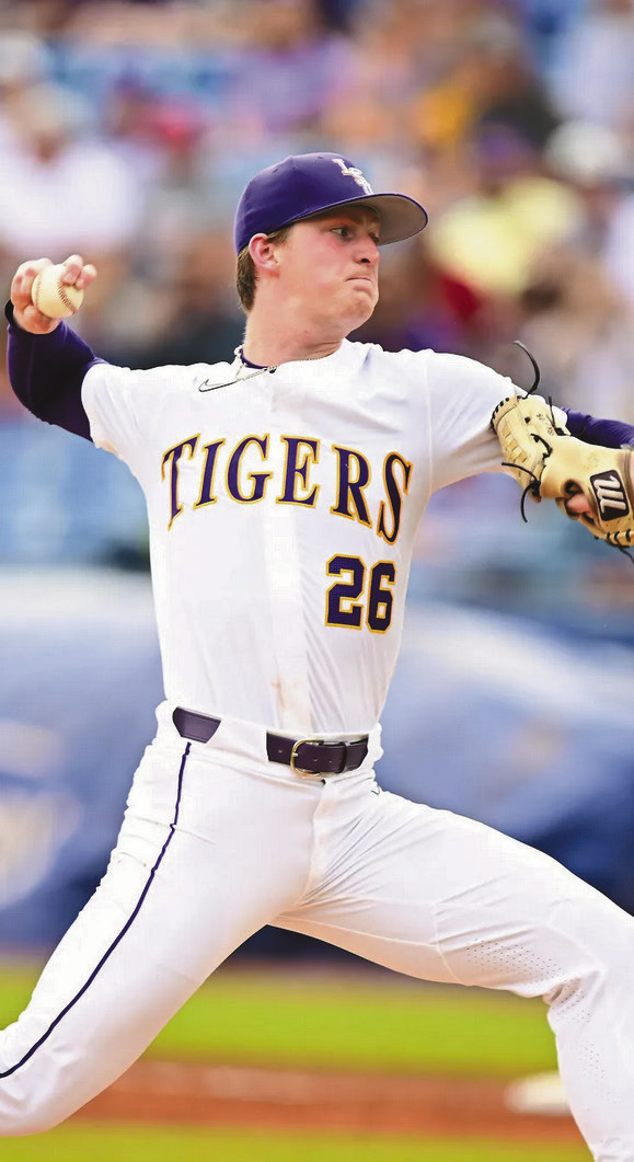 Johnson gets 400th career win, LSU beats South Carolina 10-3