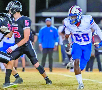 Hounds claim second victory over Lake Arthur