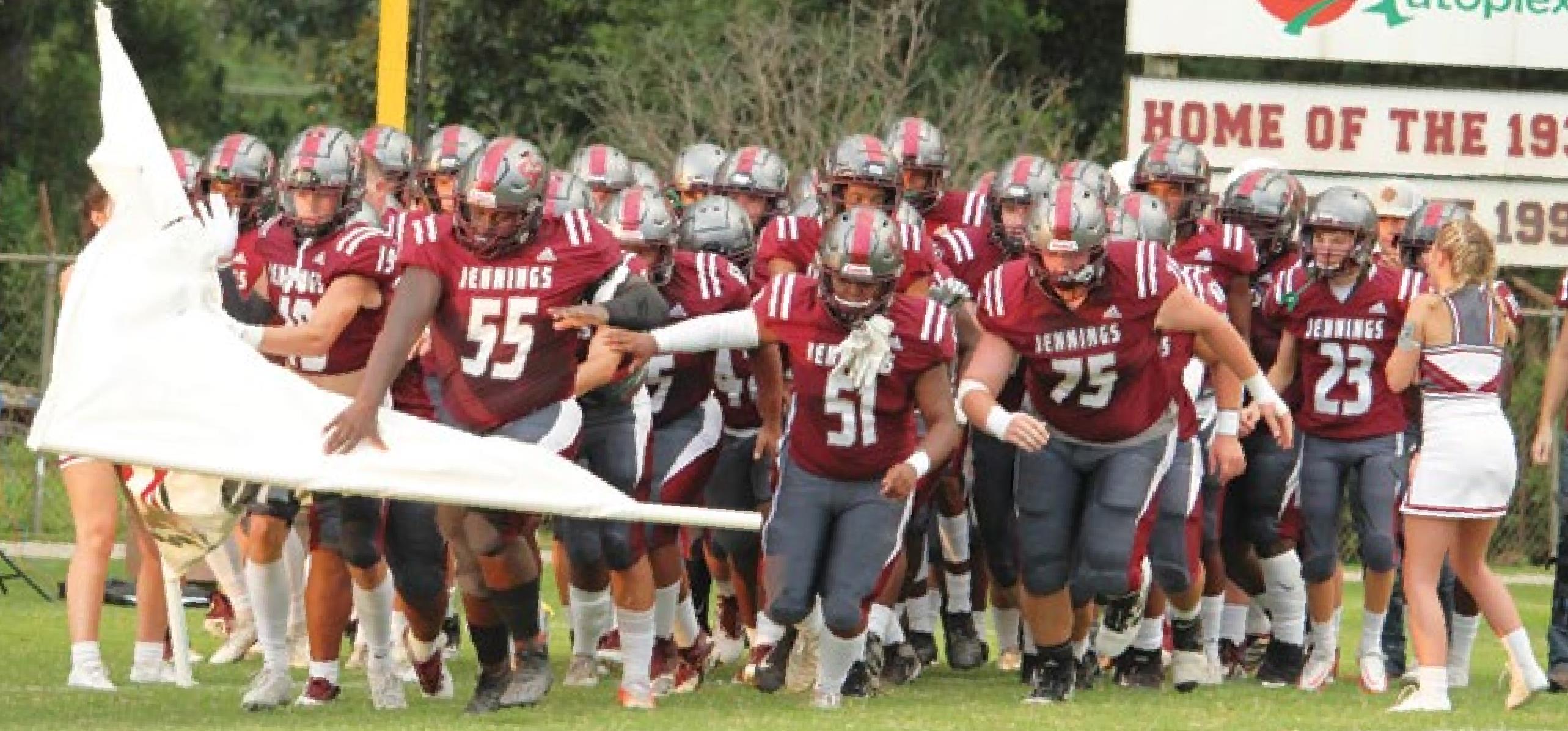 Wampus Cats top Dogs in opener, 35-14