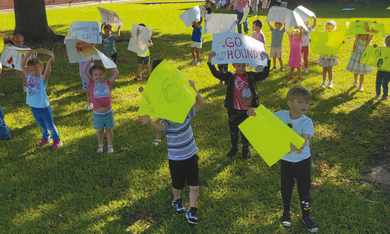 FUMC preschoolers support Hounds