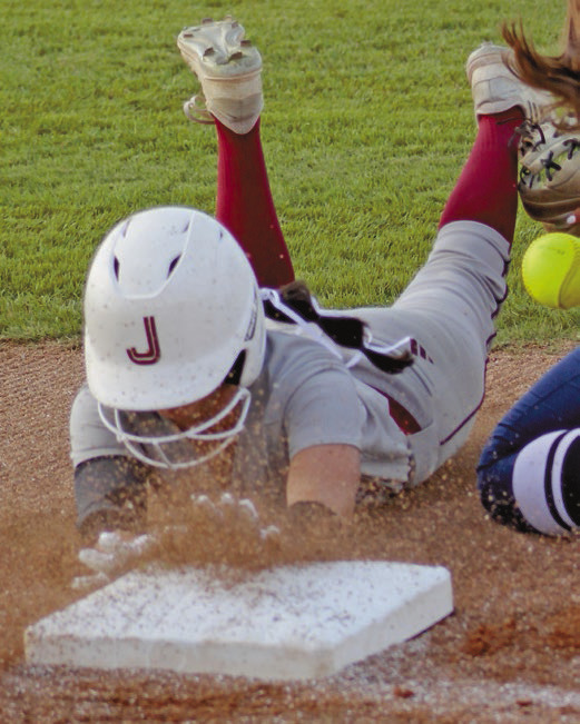 	Lady Dogs square off against Notre Dame