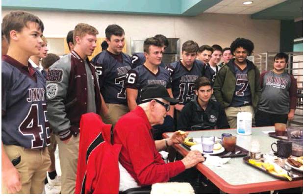 Bulldogs Visit Vets