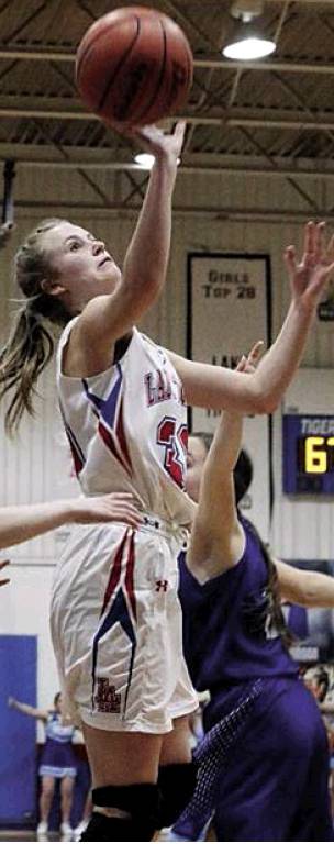 LA takes pair from visiting Bell City