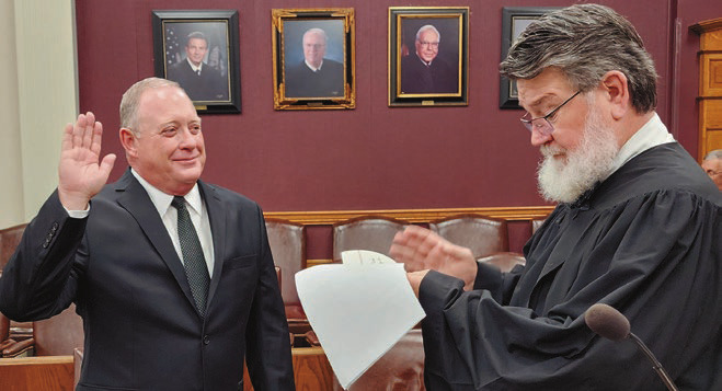ARCENEAUX SWEARS IN