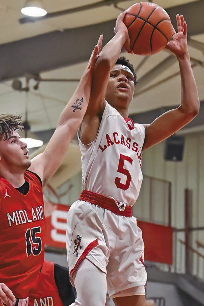 Cardinals crush Hathaway in district opener 76-17
