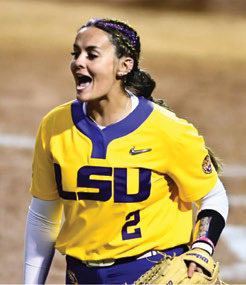 No. 14 LSU splits day, wins SEC opening series against South Carolina, 2-1