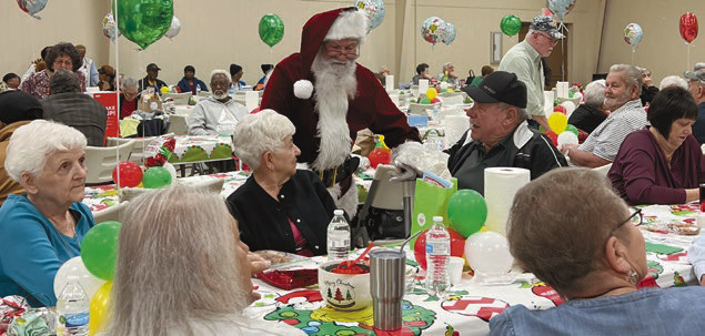 Santa saves Grinch-mas