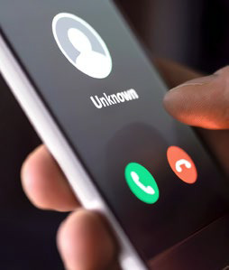 ‘Tis the season for scams: