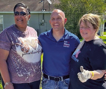 Elton prepares for cleanest city contest