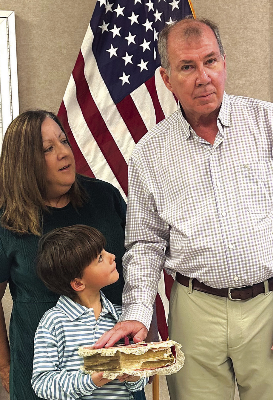  Kratzer swears in for seventh term