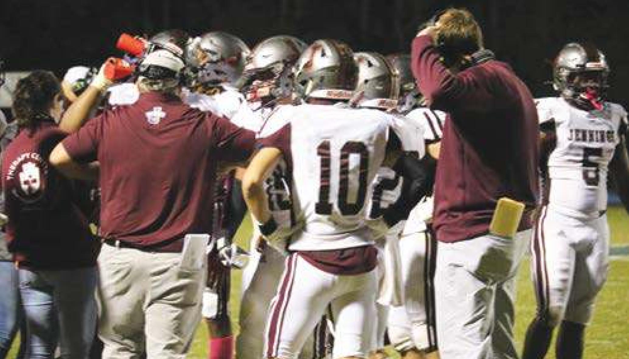 Dogs move to 3-0 with 35-14 thumping of Eunice