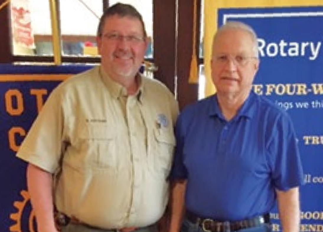 Kettler speaks to Jennings Rotary Club