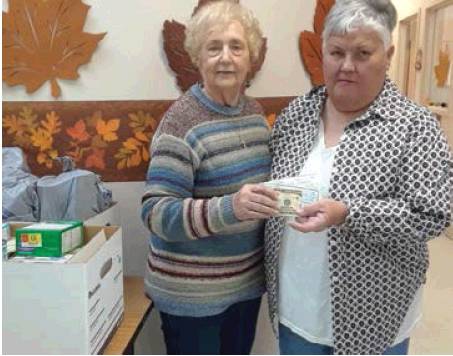 Altar Society gives to COA