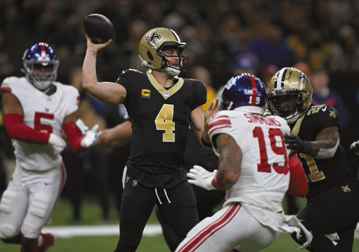 Carr throws 3 TD passes as Saints top Giants 24-6