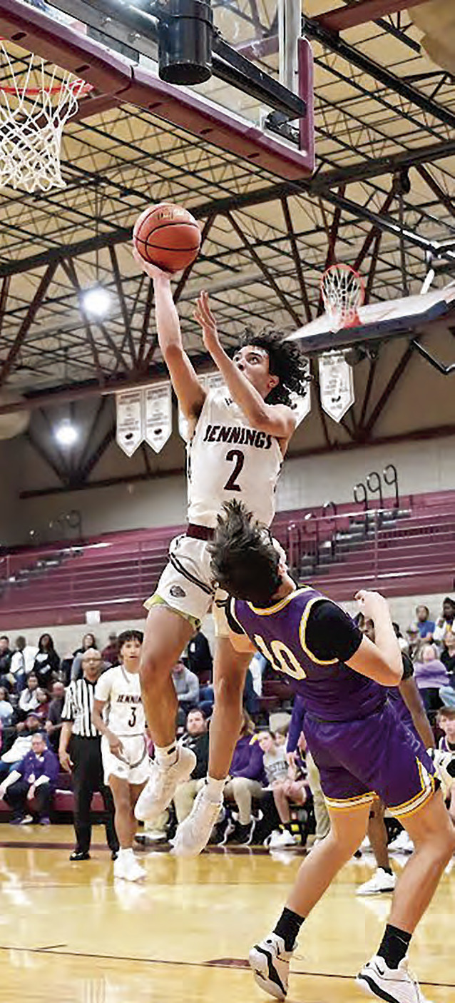 Bulldogs rally to topple Delhi, 80-59
