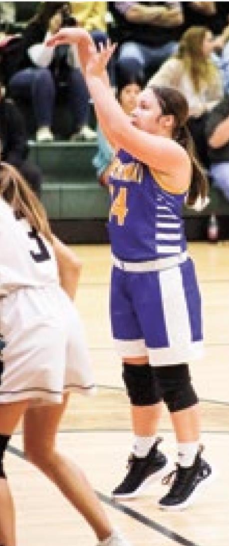 No.1 Lady Hornets nail 19 3-pointers, top Anacoco 93-55