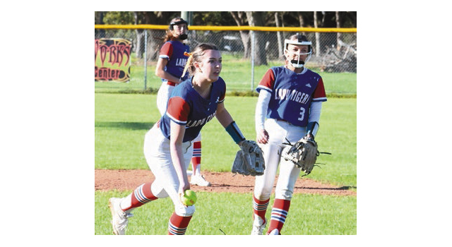 Lady Tigers welcome Lady Pios