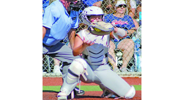 Lady Bulldogs fall to DeSoto