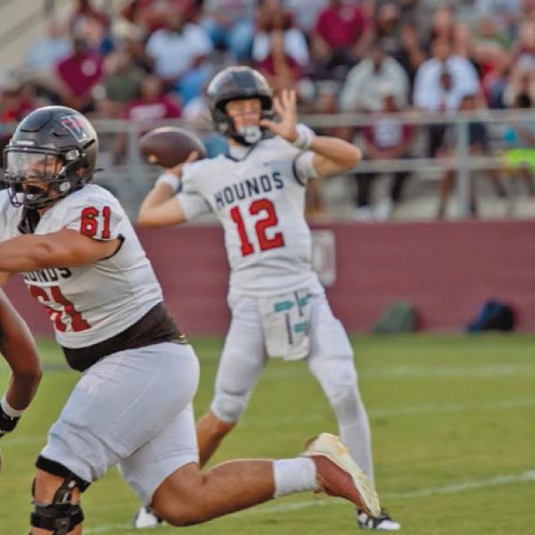 Hounds open district against Jackets